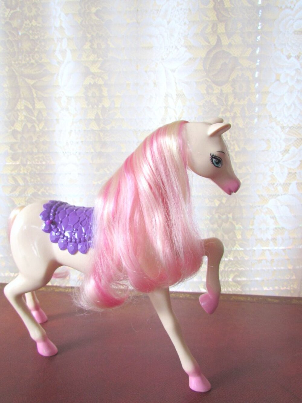 BARBIE HORSE, PINK MANE & TAIL, PURPLE SADDLE, PRANCING w PINK HOOFS, EUC
